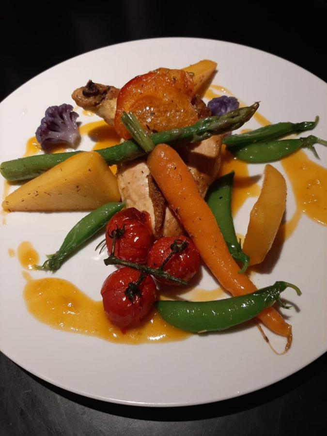 Hotel-Restaurant Le Lion D'Or Порентруи Екстериор снимка