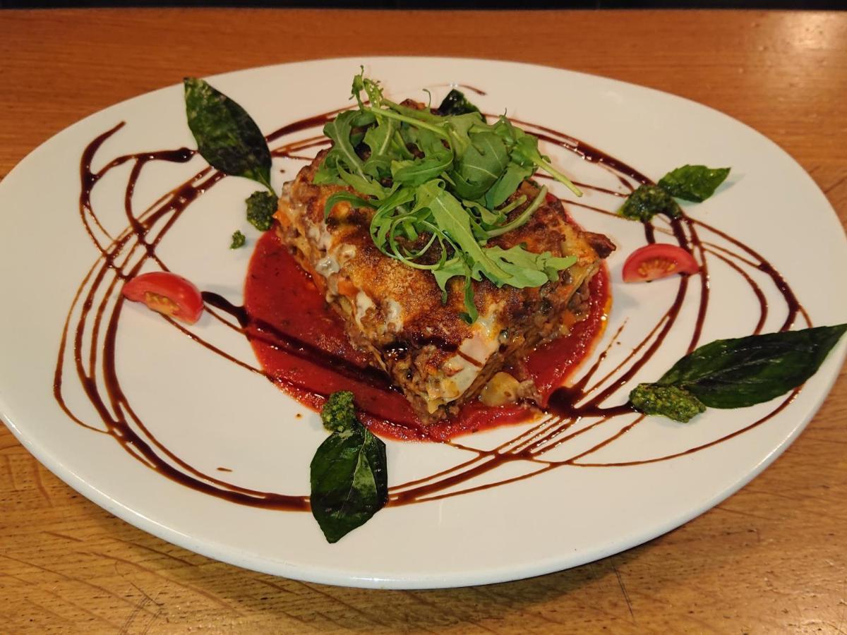 Hotel-Restaurant Le Lion D'Or Порентруи Екстериор снимка